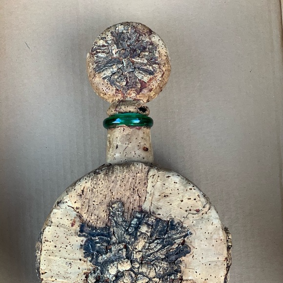 Vintage Italian Cork and Bark Decanter with Green Glass - Picture 6 of 9